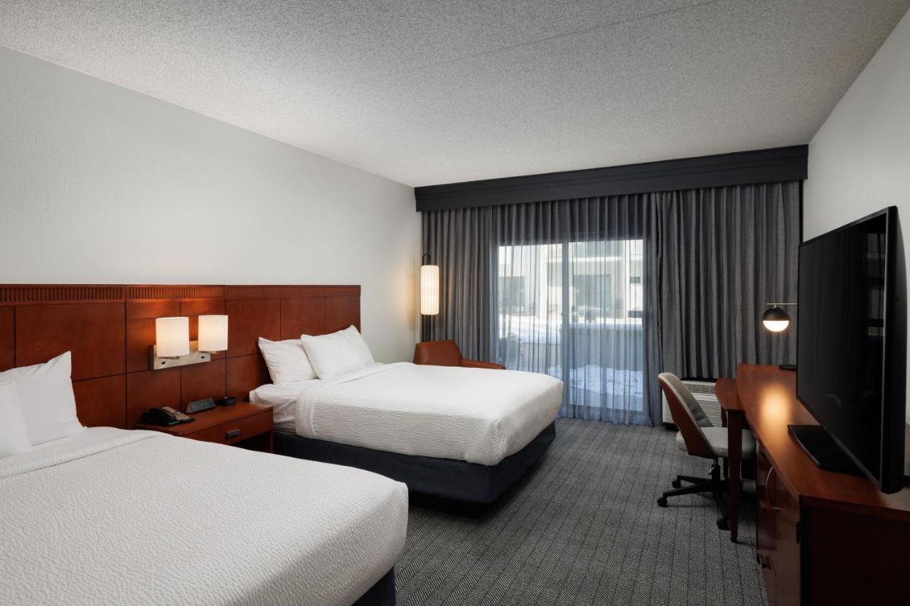 Courtyard By Marriott Denver Central Park Екстер'єр фото